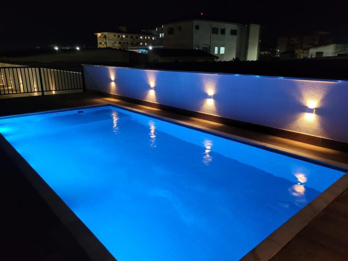 Apartamento Com Piscina No Centro Apartamento Ubatuba Exterior foto